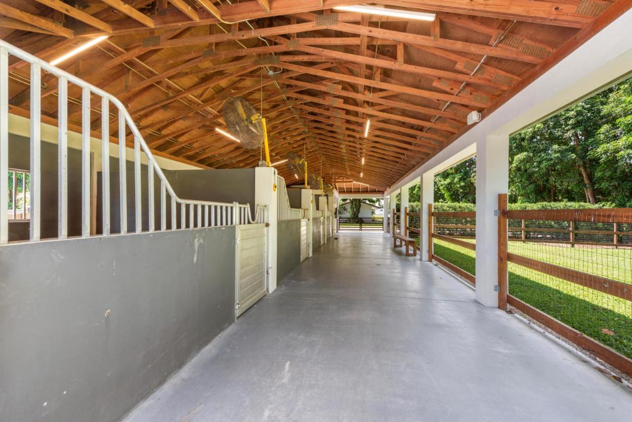 Modani Estate Miami Luaran gambar